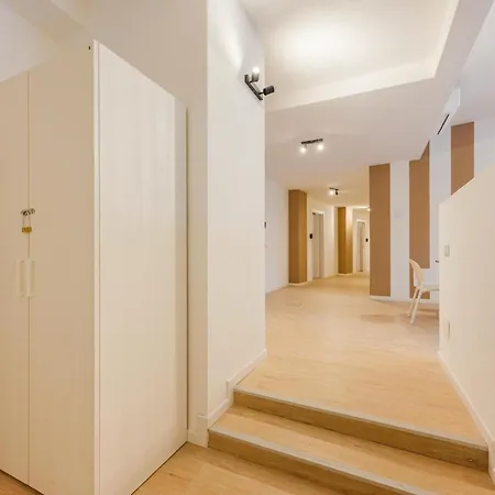 Guest house Moderna Stanza 2 Con Terrazza Vicino Stazione
