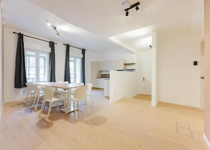 Moderna Stanza 2 Con Terrazza Vicino Stazione 게스트하우스 *