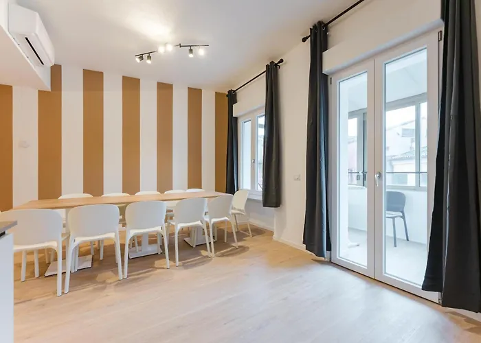 게스트하우스 Moderna Stanza 2 Con Terrazza Vicino Stazione *