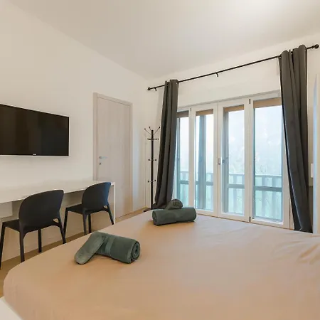 Moderna Stanza 2 Con Terrazza Vicino Stazione بيت ضيافة بادوفا