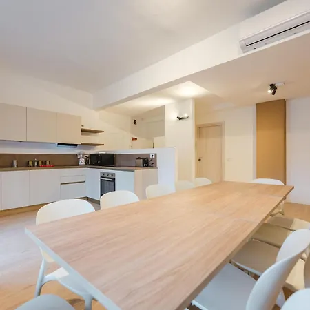 بيت ضيافة Moderna Stanza 2 Con Terrazza Vicino Stazione *