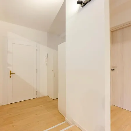 Moderna Stanza 2 Con Terrazza Vicino Stazione بادوفا